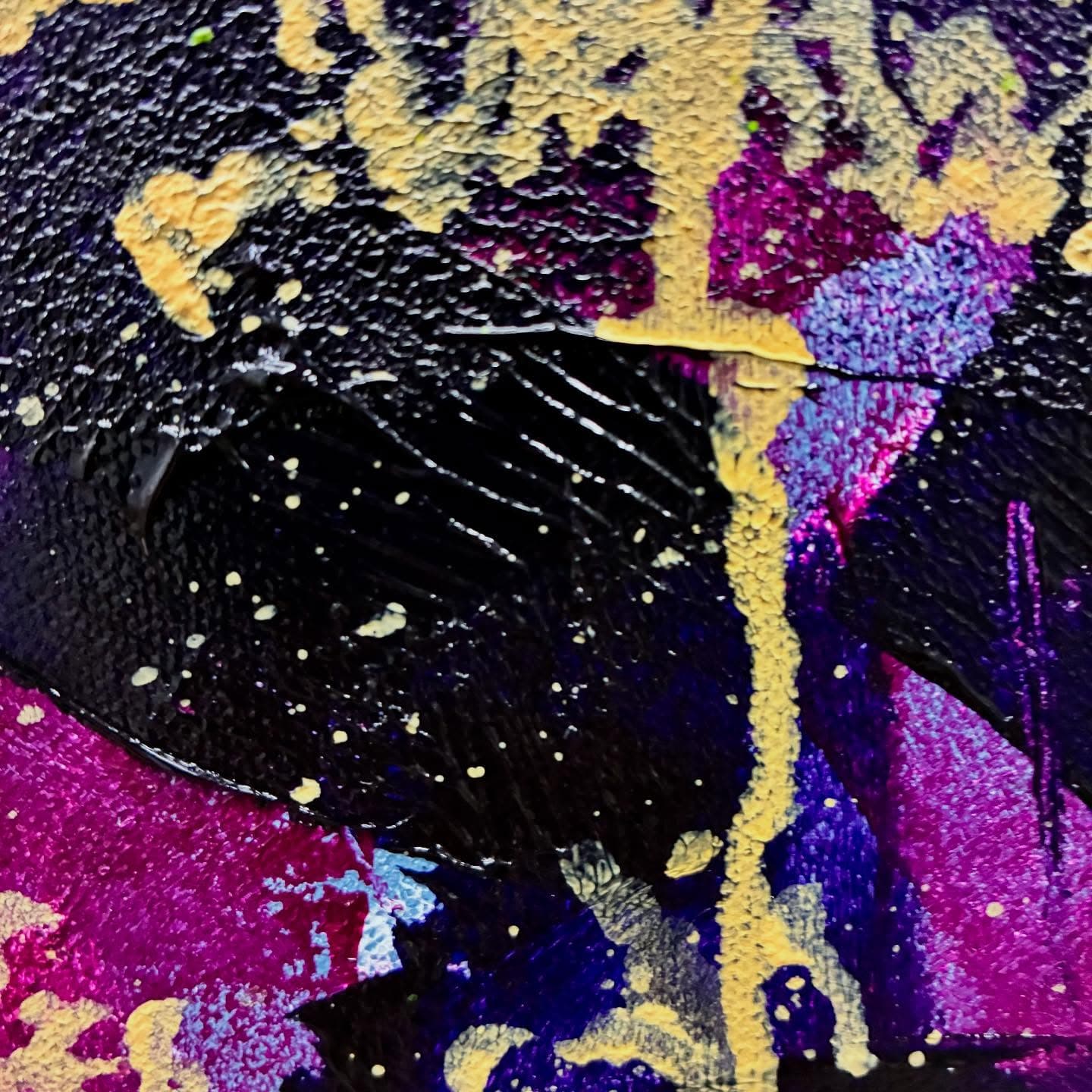 Plum — detail 3